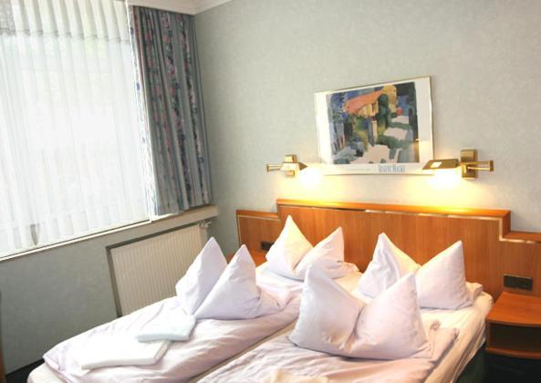 Land Gut Hotel Ritter 斯塔德特罗恩 客房 照片